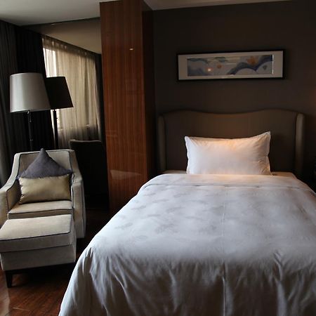 Leisden Hotel Чэнду Экстерьер фото